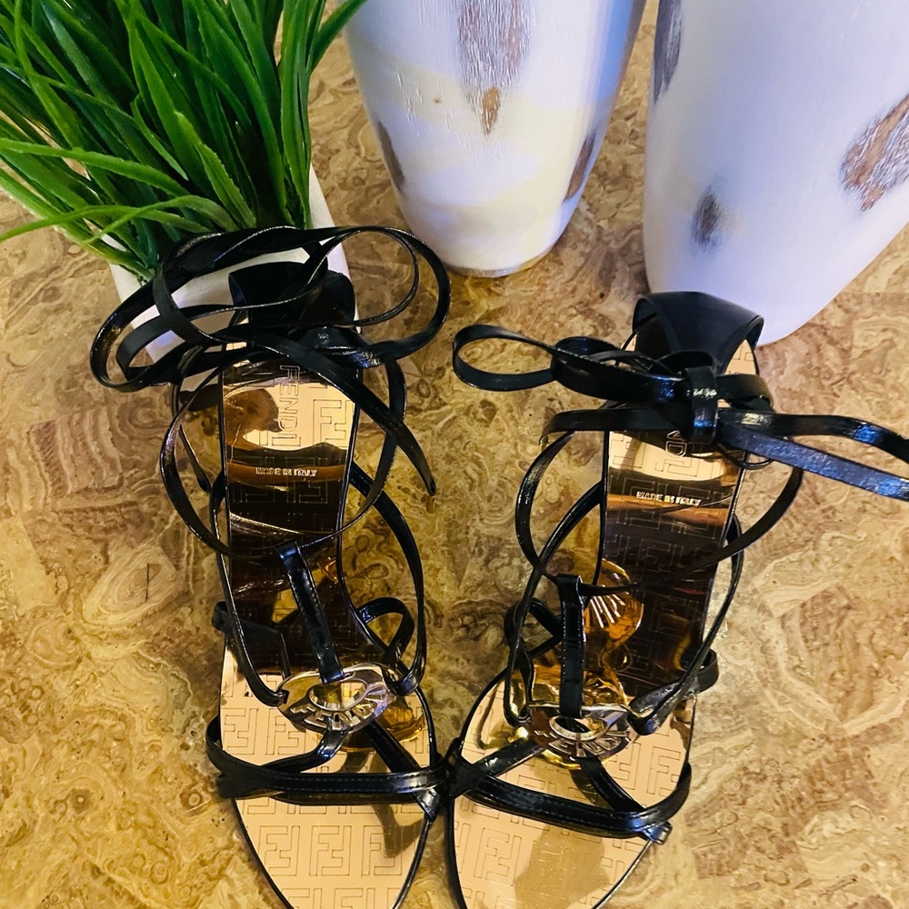 🔥Fendi Black & Gold Leather Strappy Lace Up Heels Brand New Size US 9.5/EU 39.5
